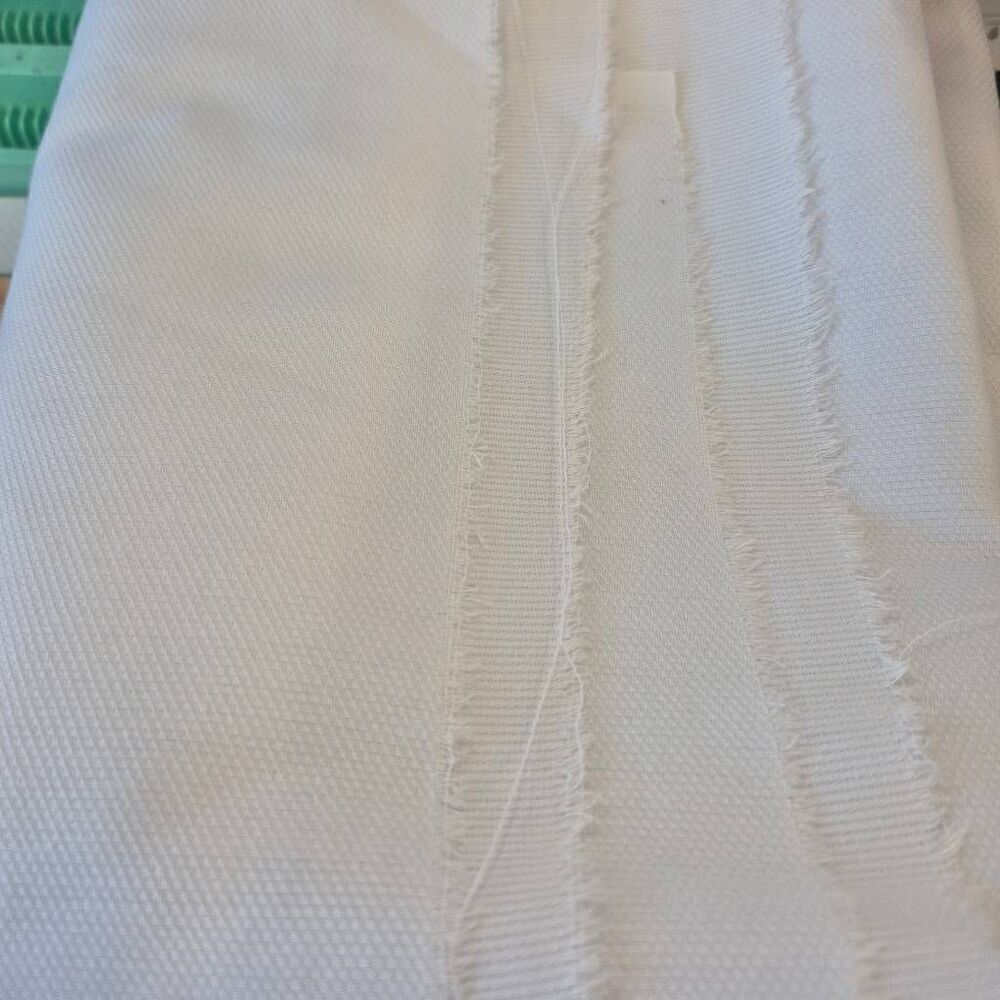 Fabric, White Cotton Lightweight Duck (textured) 45" x 3 yds - Picture 3 of 6